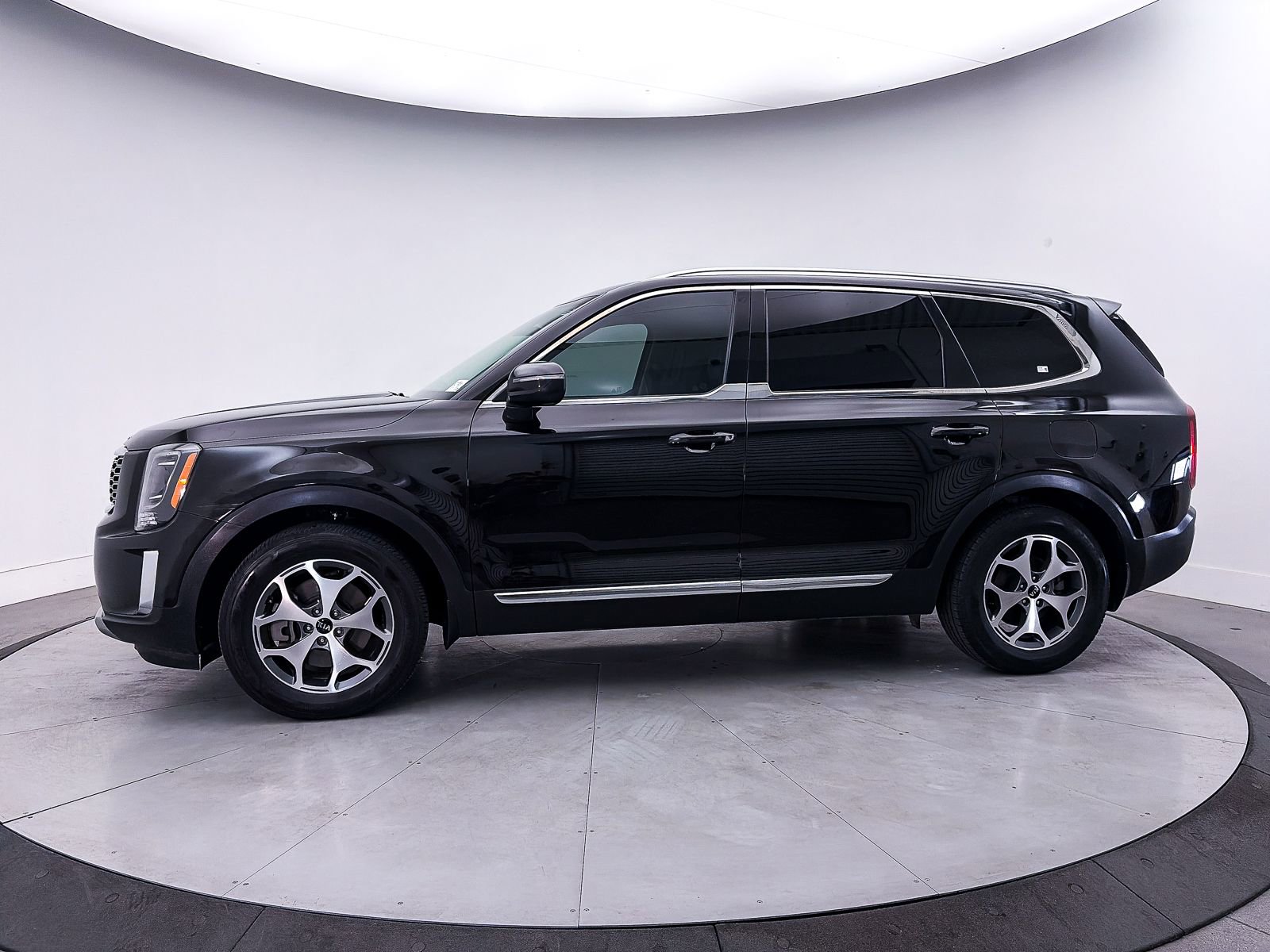 Used 2021 Kia Telluride EX FWD image 42
