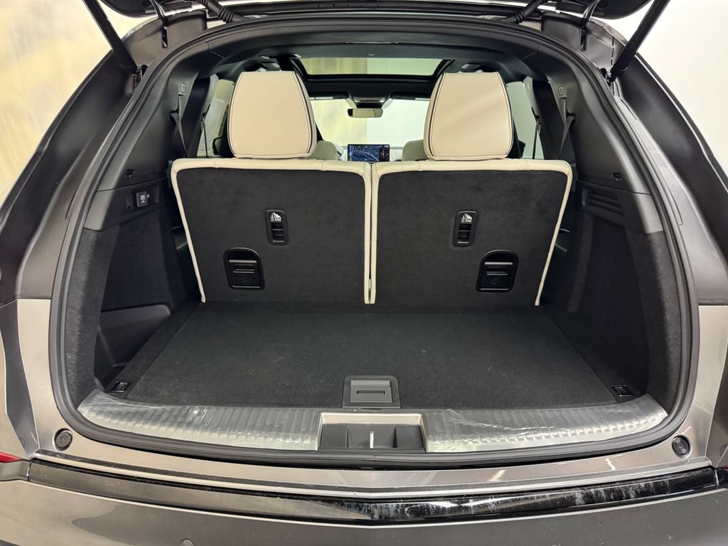 Used 2026 Acura MDX A-Spec w/ Advance Package AWD/4WD image 38