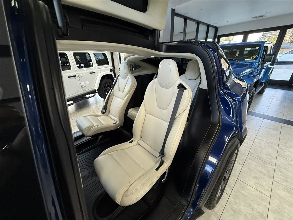 Used 2018 Tesla Model X 100D AWD/4WD image 9