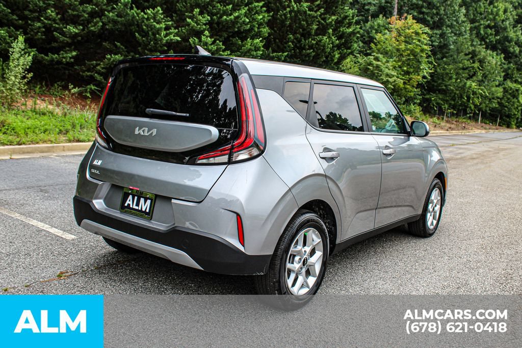 Used 2025 Kia Soul LX w/ LX Technology Package FWD image 6