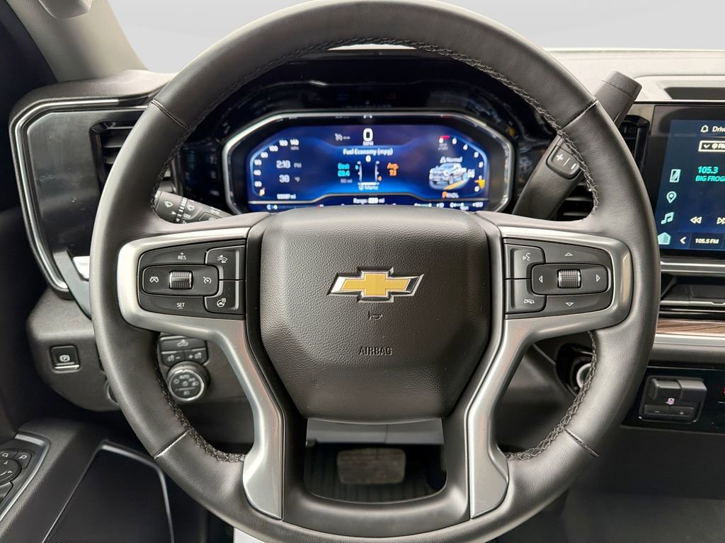 Used 2025 Chevrolet Silverado 2500 LT w/ Convenience Package image 19