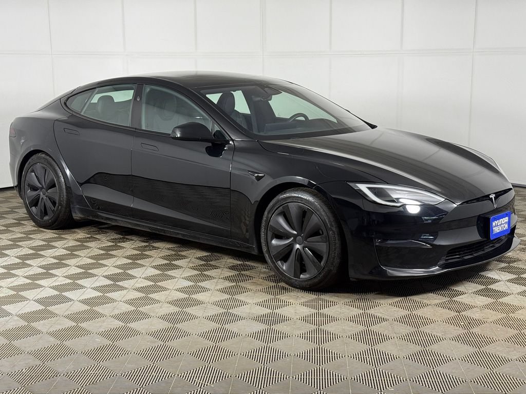 Used 2023 Tesla Model S Standard Range AWD/4WD image 2