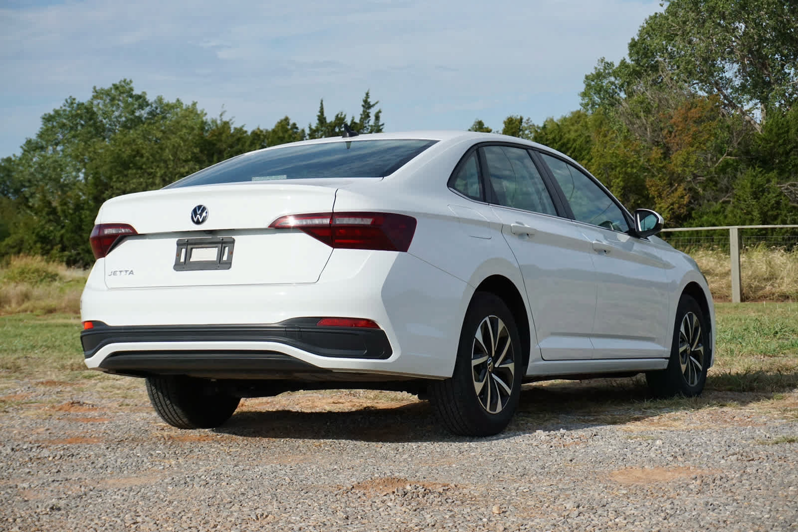 Used 2022 Volkswagen Jetta S FWD image 4