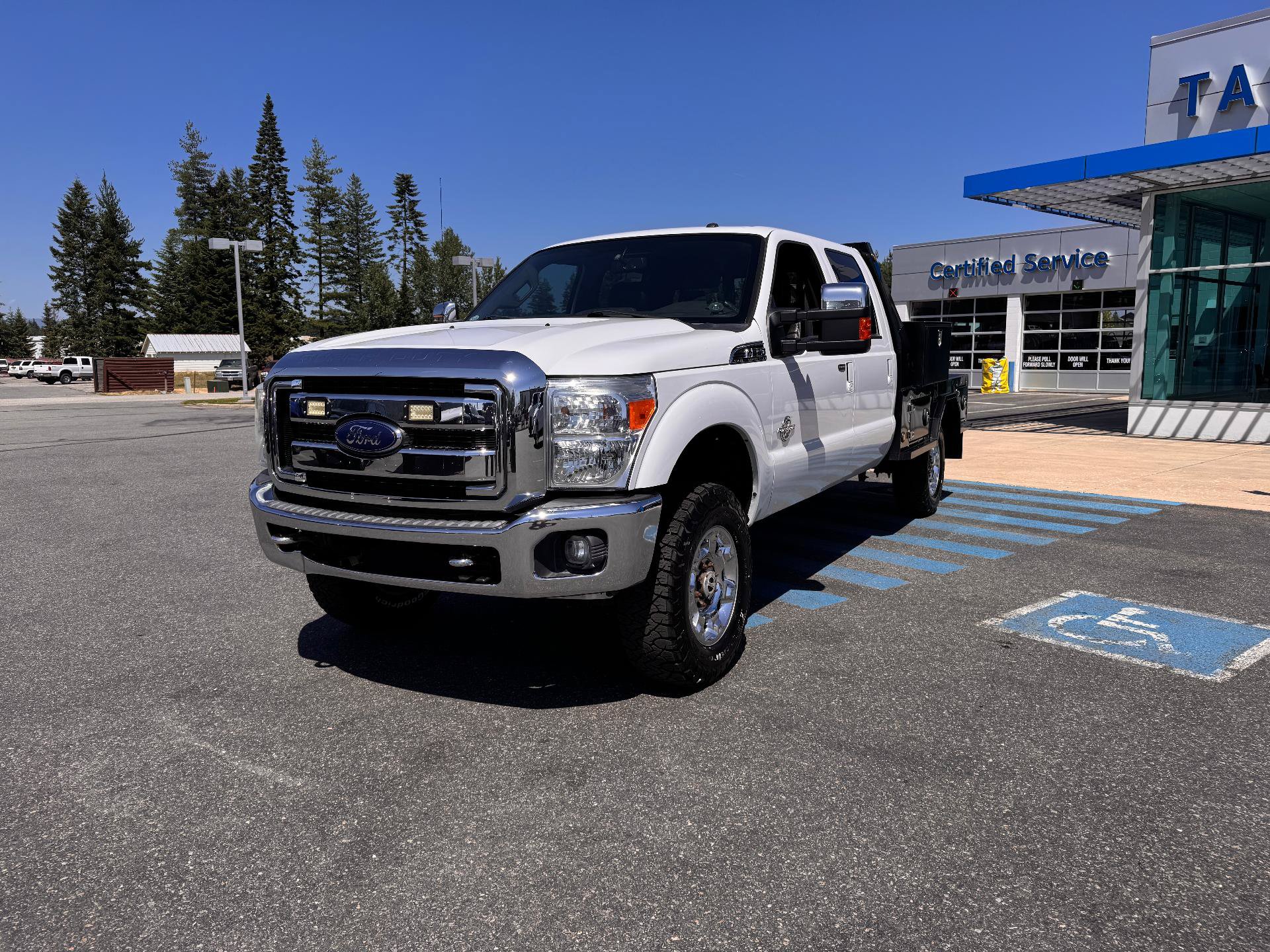 Used 2013 Ford F350 Lariat w/ Lariat Ultimate Pkg AWD/4WD image 3