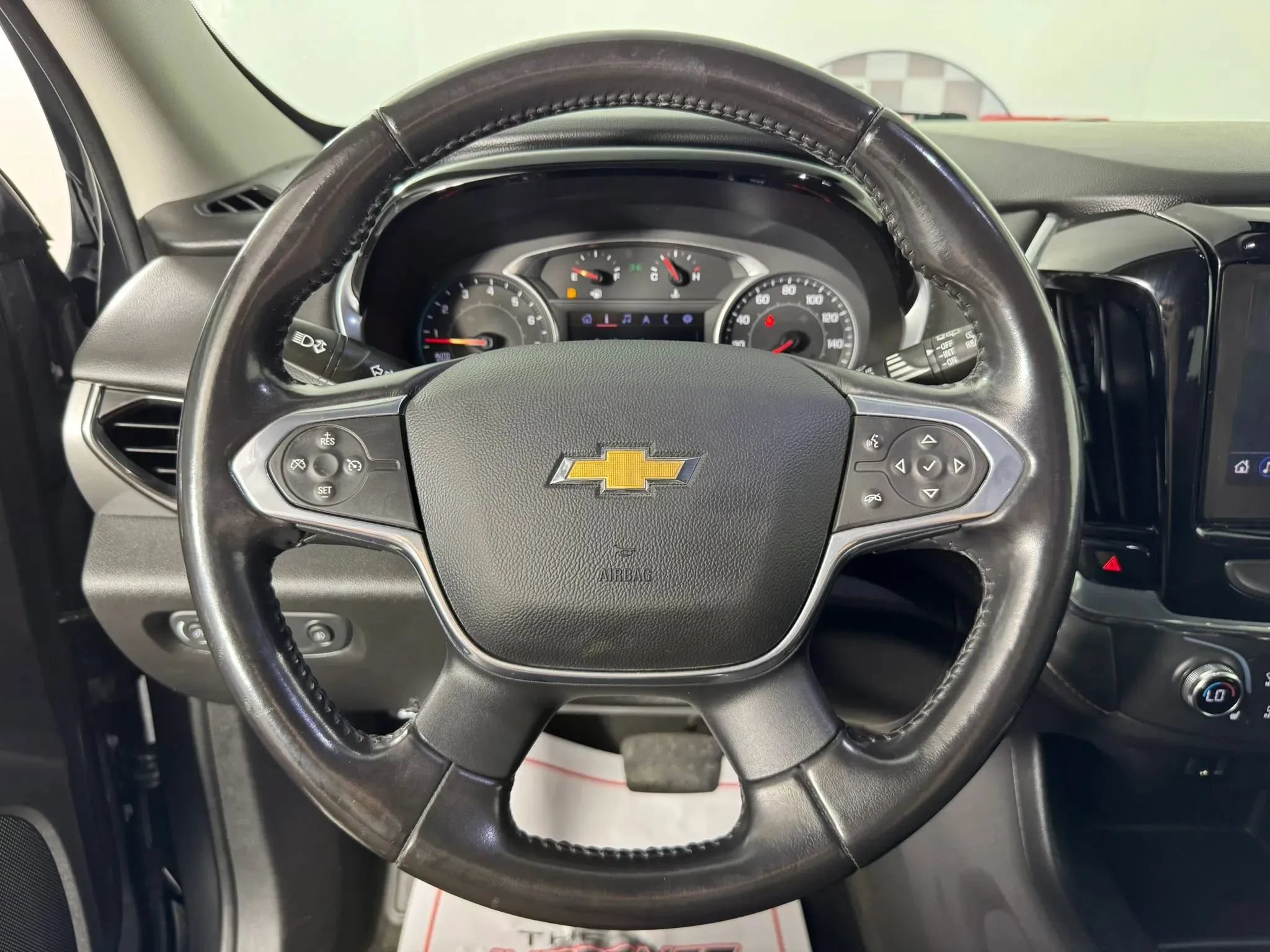Used 2020 Chevrolet Traverse LT AWD/4WD image 13