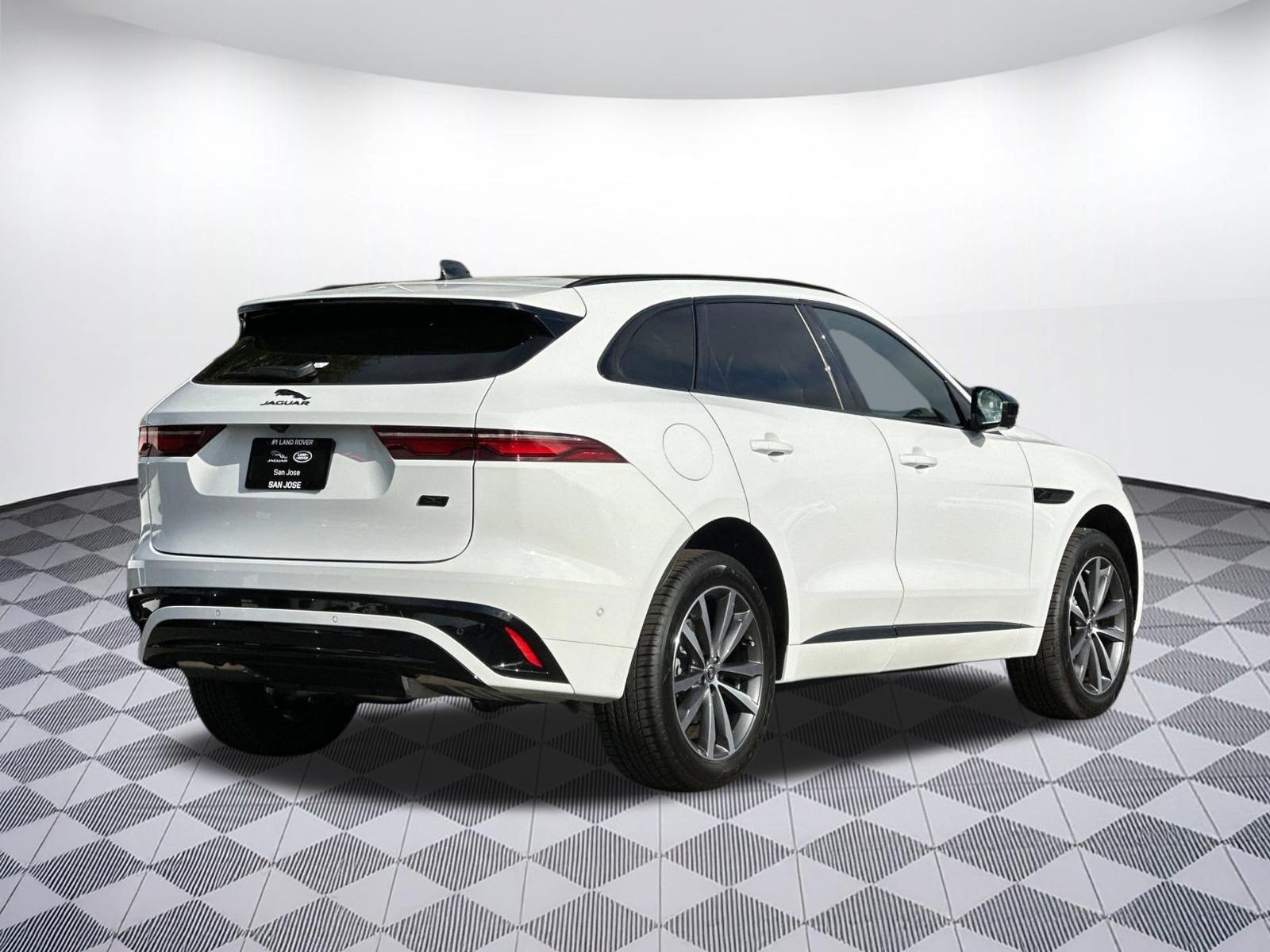 New 2026 Jaguar F-PACE R-Dynamic S AWD/4WD image 9