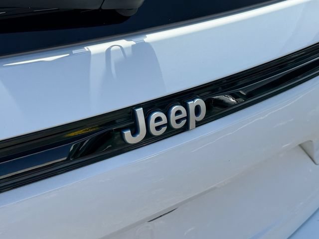 Used 2024 Jeep Grand Cherokee Limited 4xe AWD/4WD image 16
