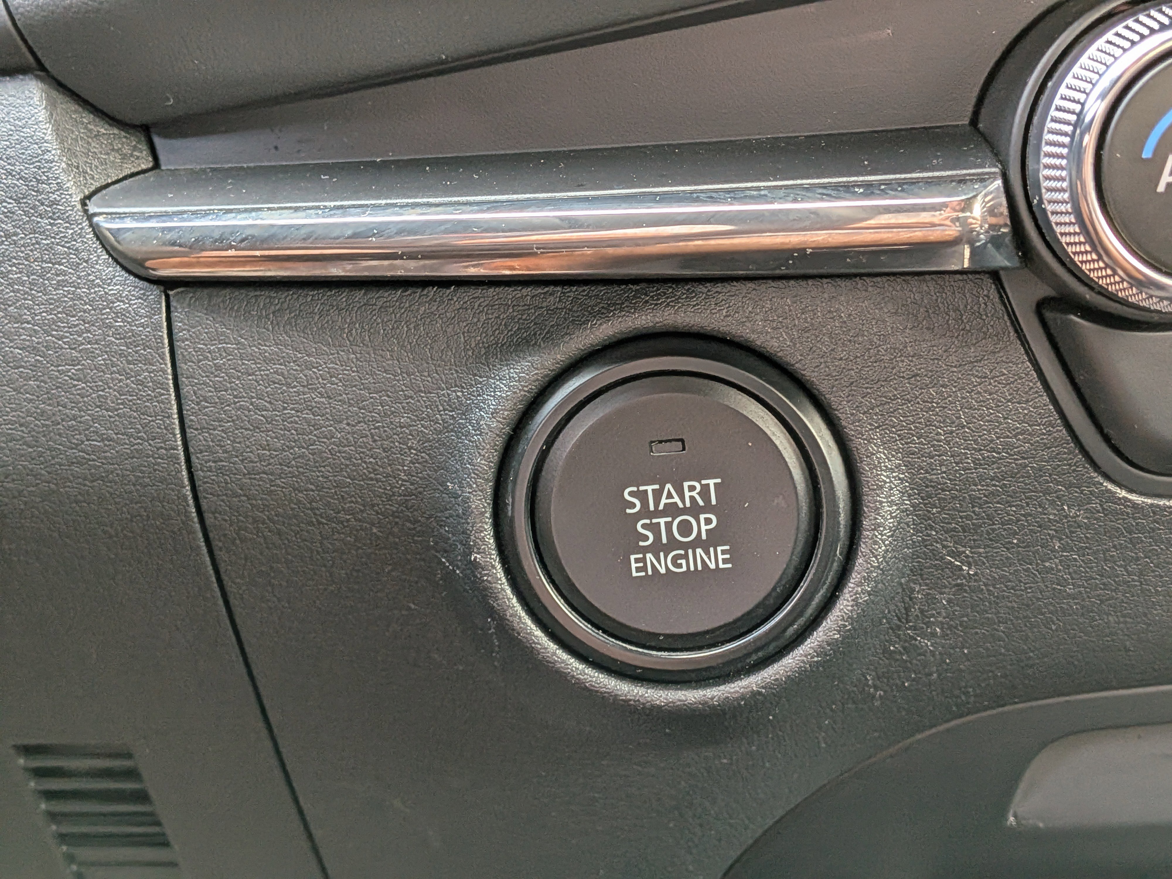 Used 2019 MAZDA MAZDA3 Hatchback w/ Preferred Package image 28