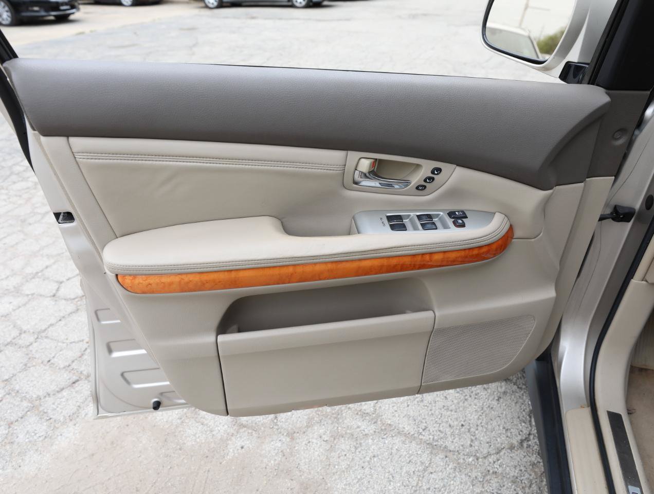 Used 2006 Lexus RX 330 AWD image 15