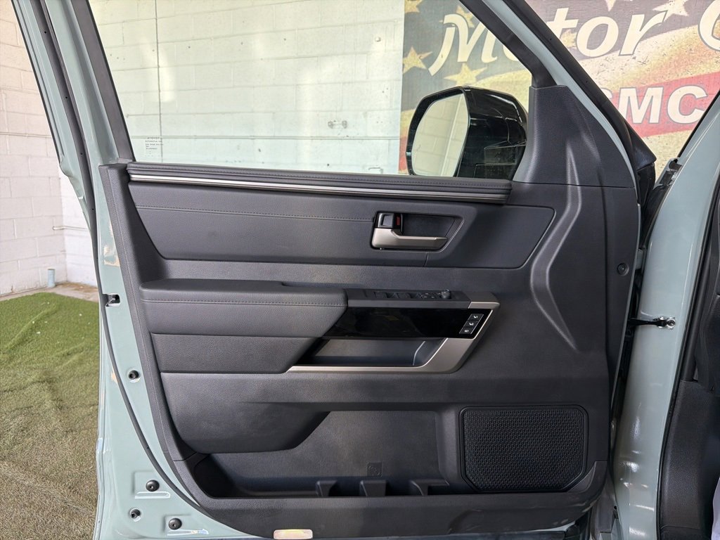 Used 2024 Toyota Tundra Limited image 13