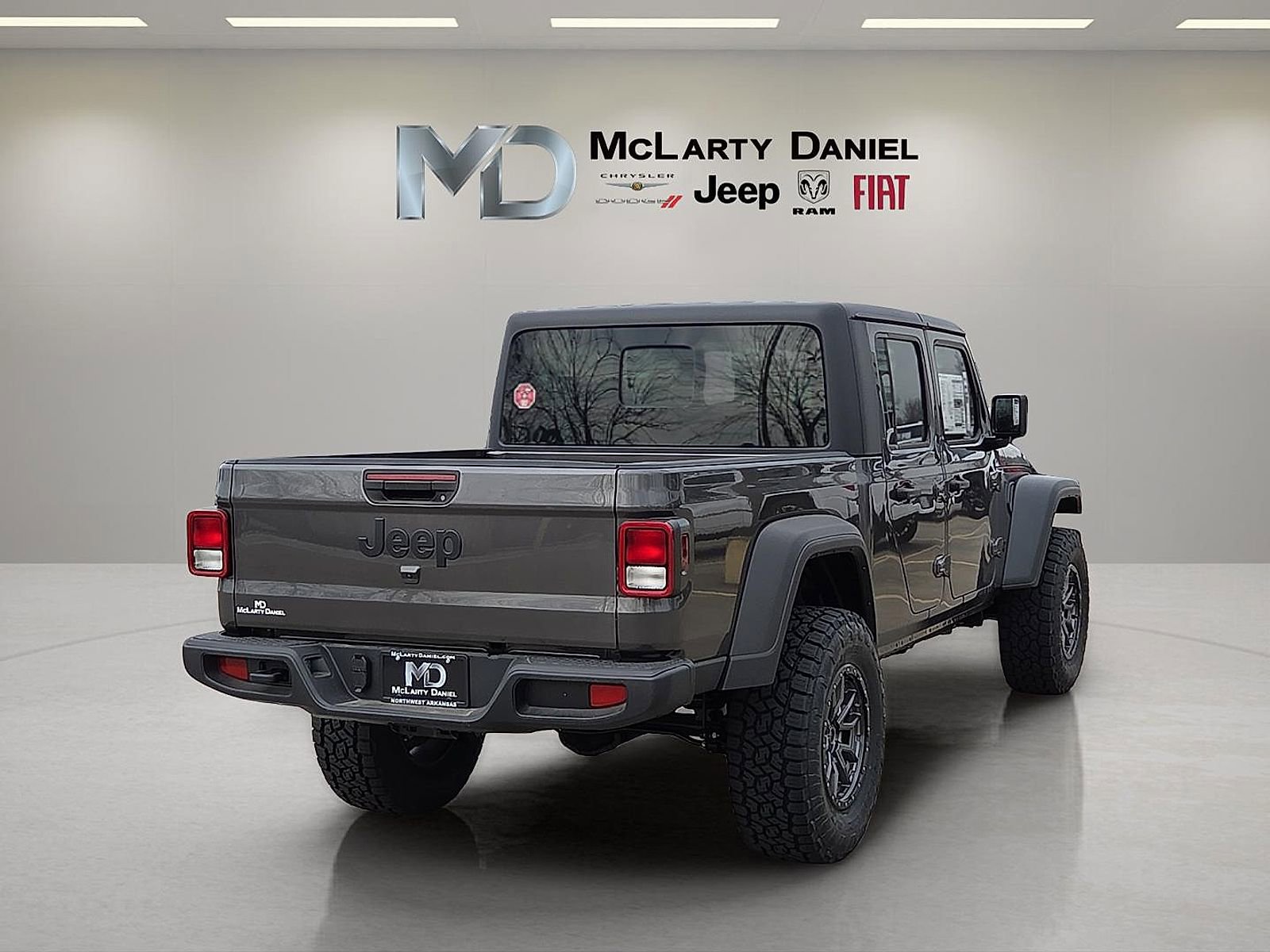 New 2025 Jeep Gladiator Sport image 5