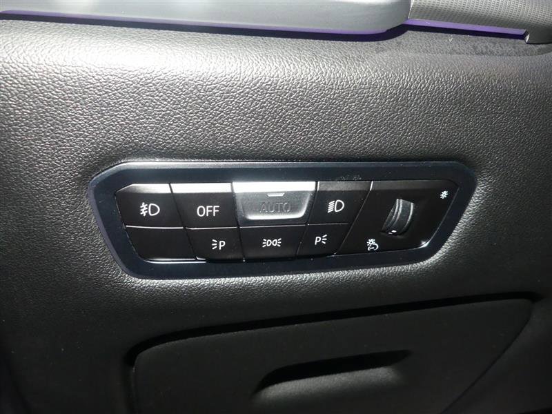 Used 2020 BMW X5 M50i w/ Premium Package image 30