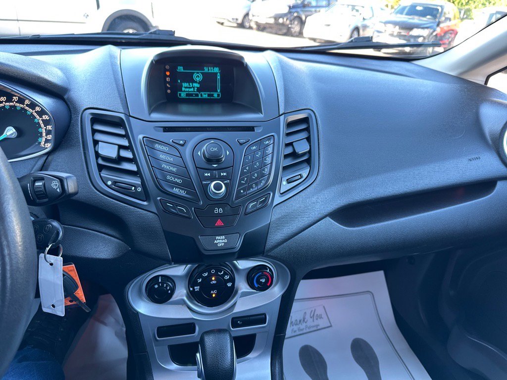 Used 2014 Ford Fiesta SE image 20