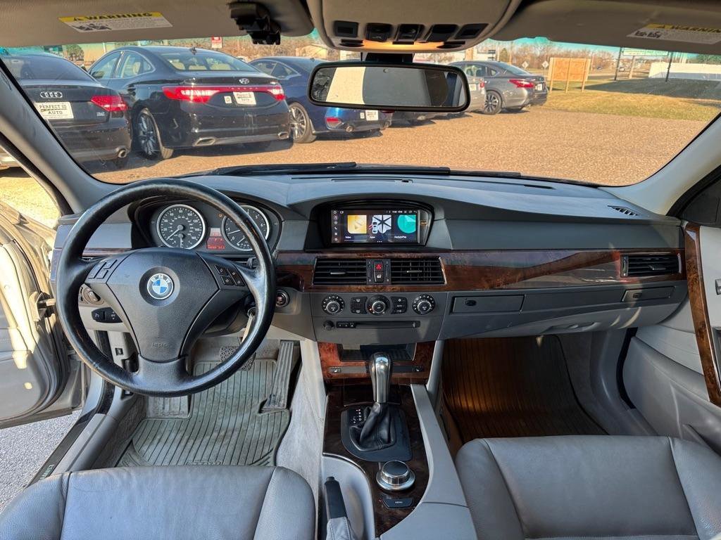 Used 2007 BMW 525xi Sedan image 30