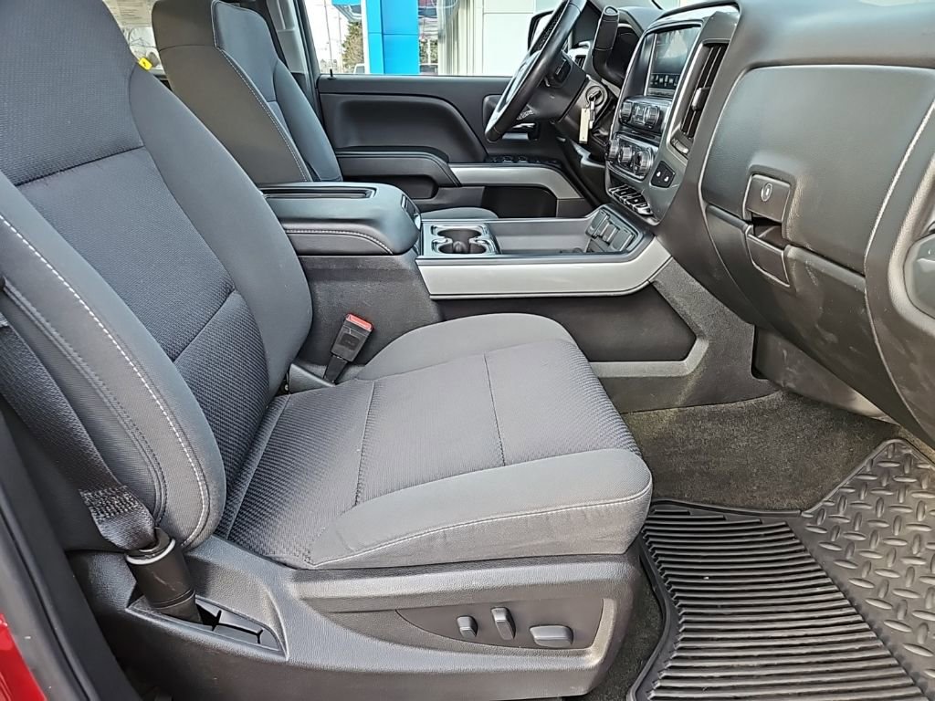 Used 2018 Chevrolet Silverado 1500 LT w/ All Star Edition image 23