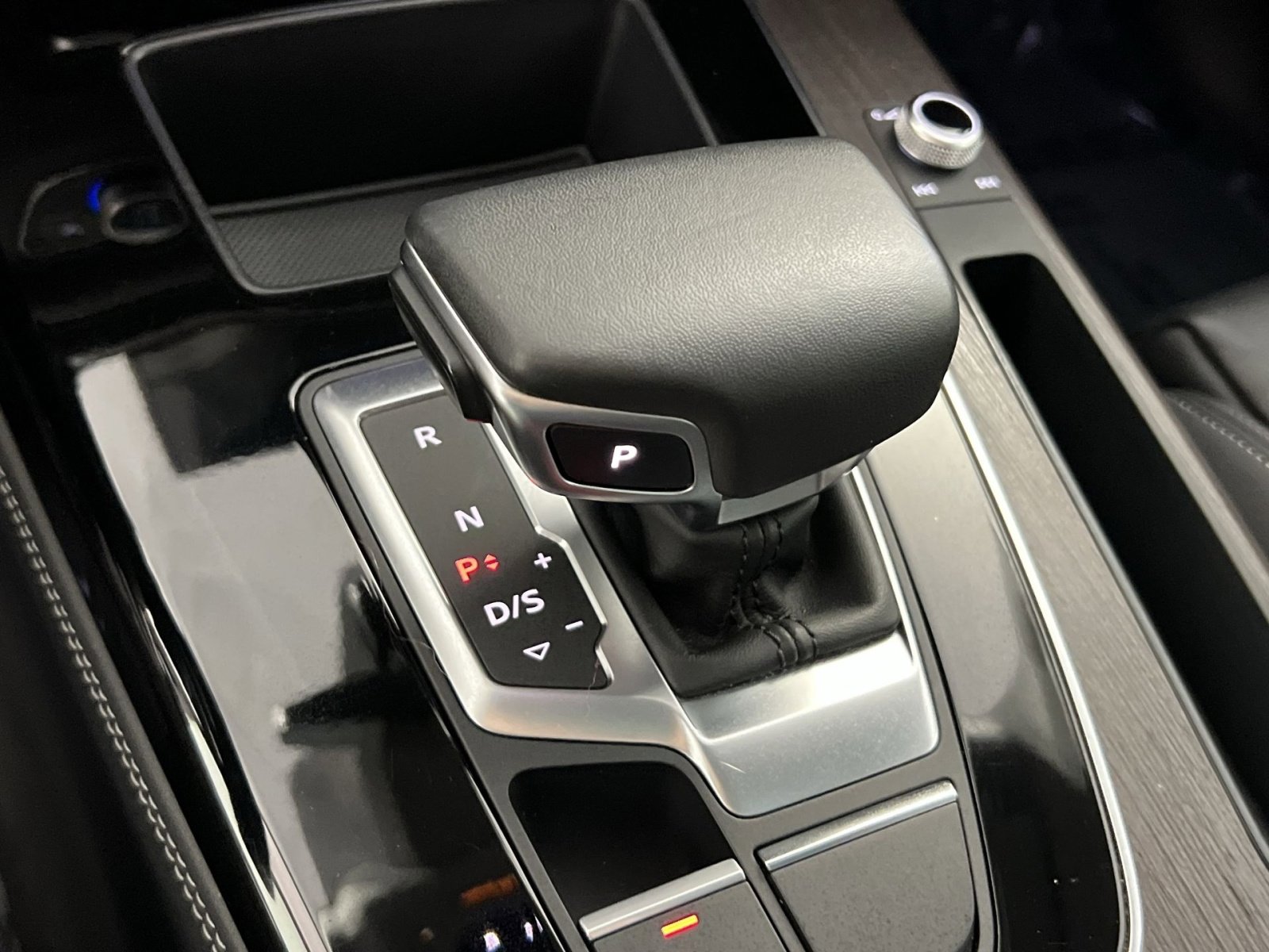 Used 2024 Audi Q5 2.0T Premium Plus image 22