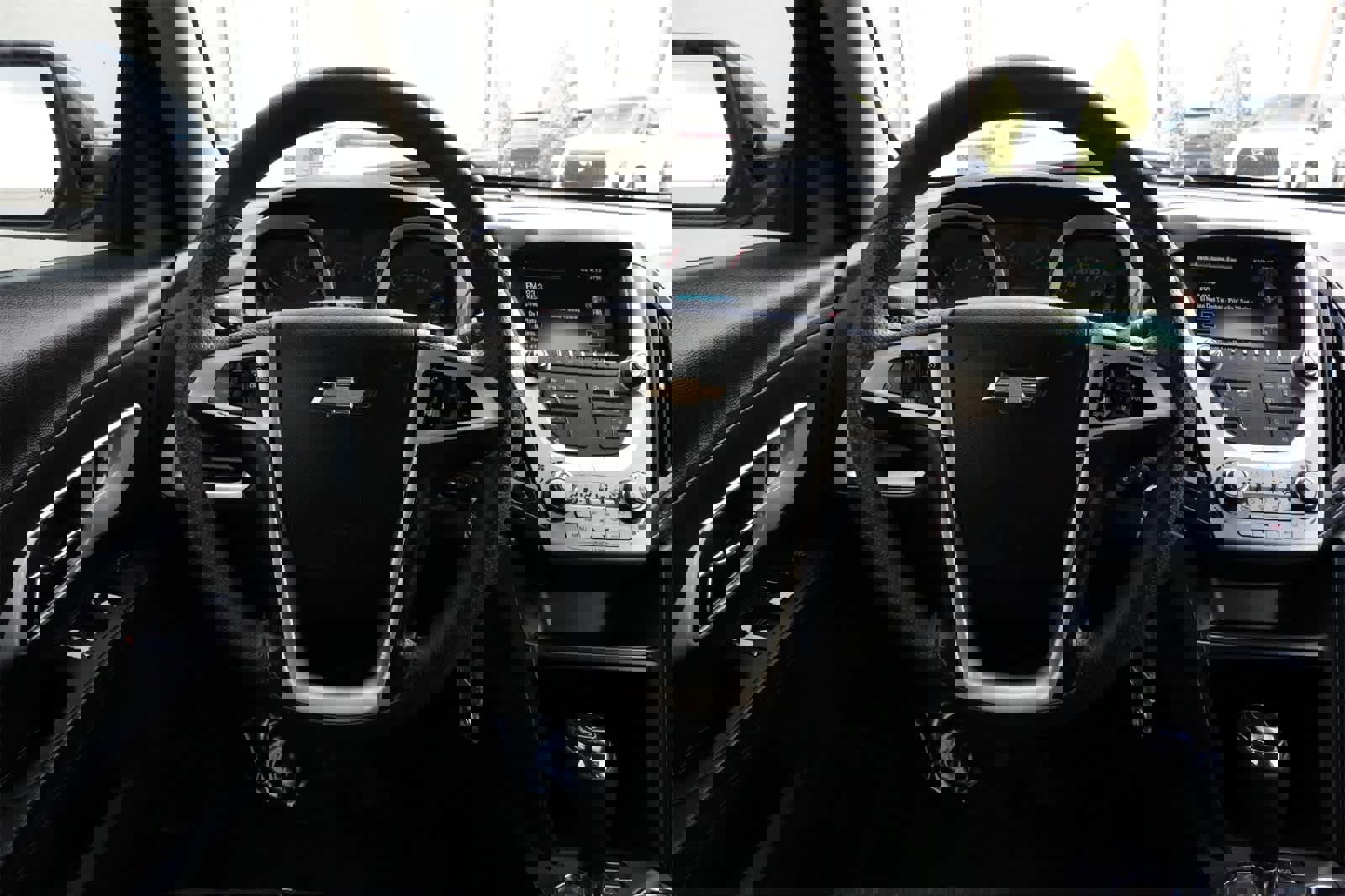 Used 2016 Chevrolet Equinox LT image 9