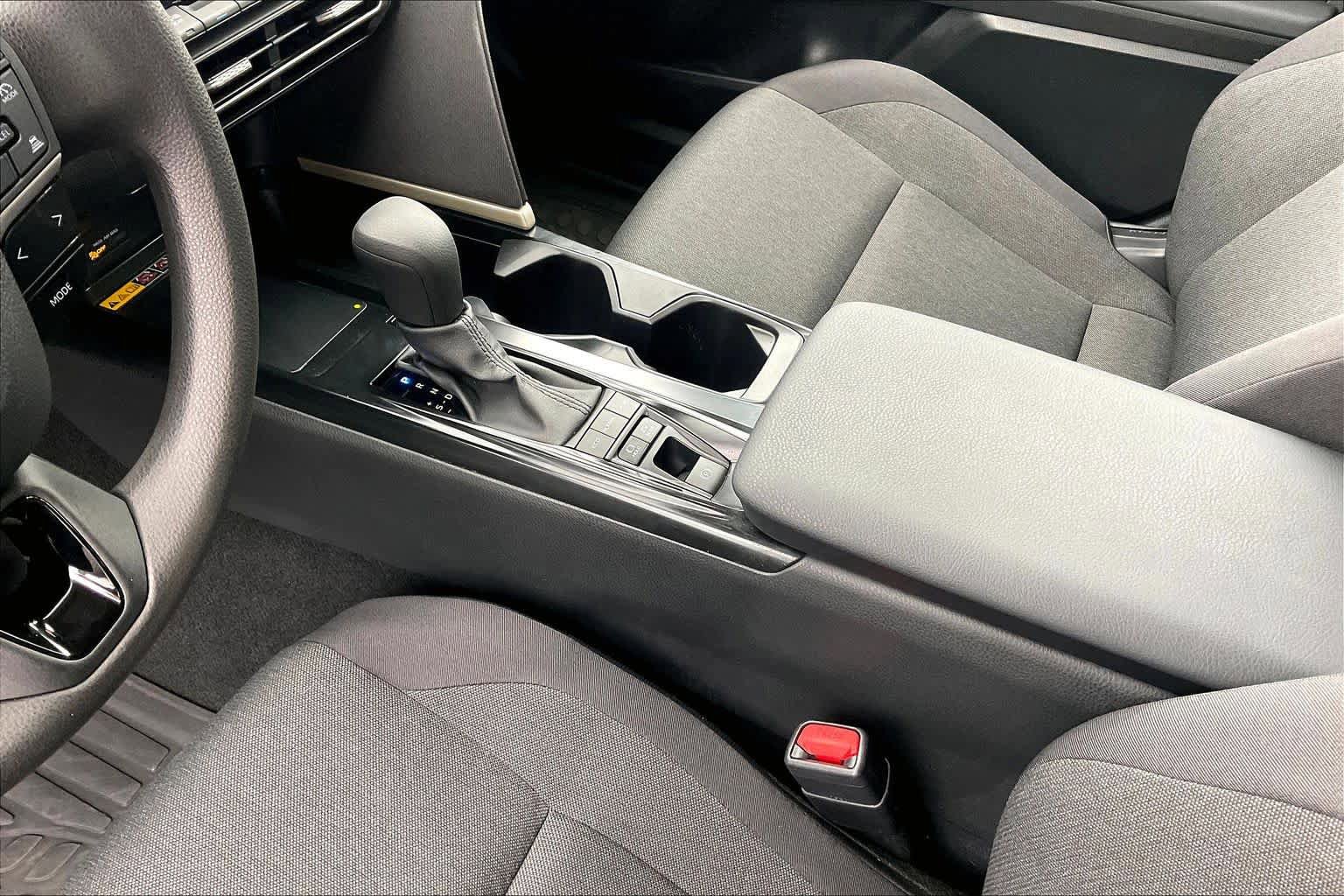 Certified 2025 Toyota Camry LE w/ Convenience Package FWD image 15