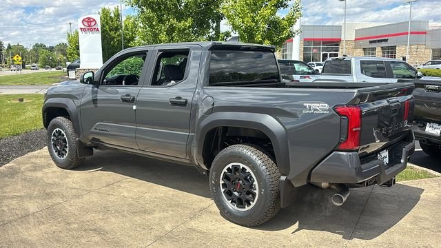 New 2026 Toyota Tacoma TRD Off-Road AWD/4WD image 5