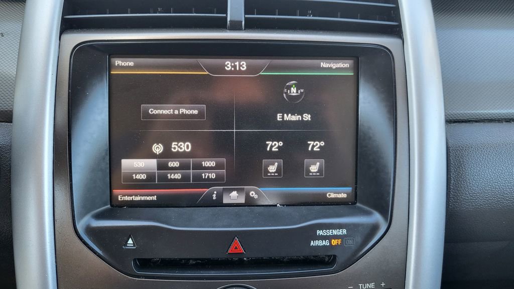 Used 2013 Ford Edge SEL image 32