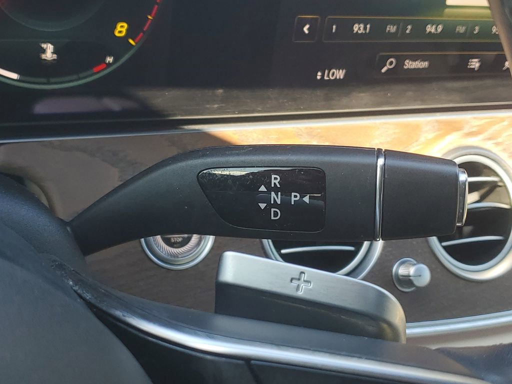 Used 2022 Mercedes-Benz E 350 Sedan w/ AMG Line Exterior image 29