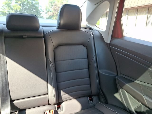 Used 2023 Volkswagen Jetta SE w/ Panoramic Sunroof Package FWD image 20