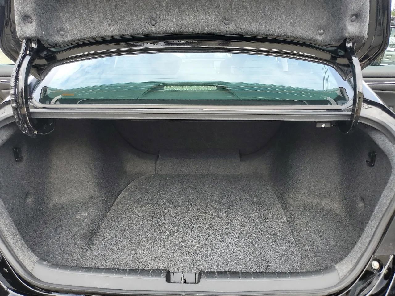 Used 2019 Honda Accord LX image 38