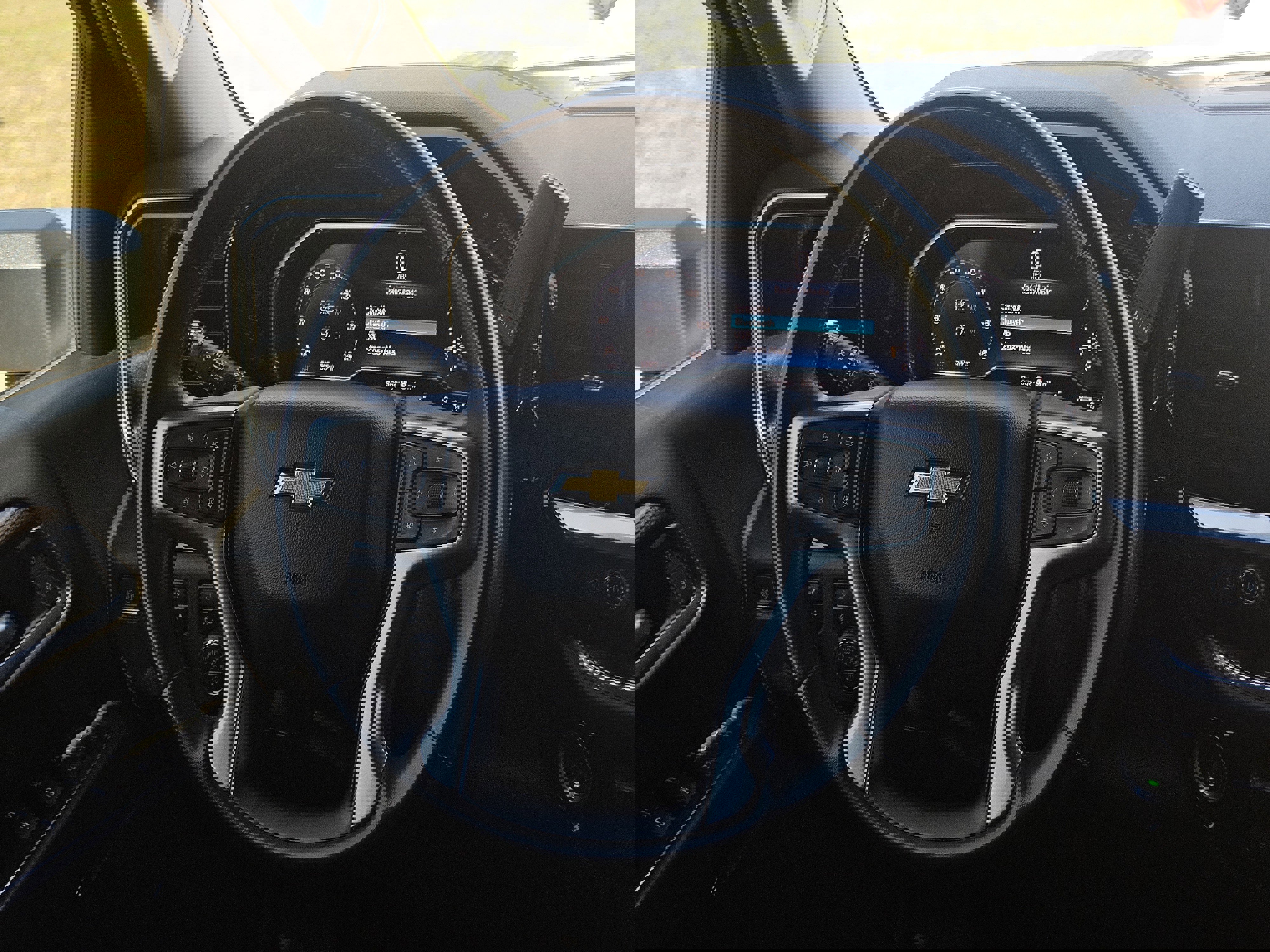 Used 2024 Chevrolet Silverado 3500 LT w/ Convenience Package image 16