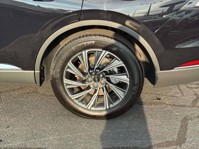 Used 2026 Lincoln Aviator AWD image 11