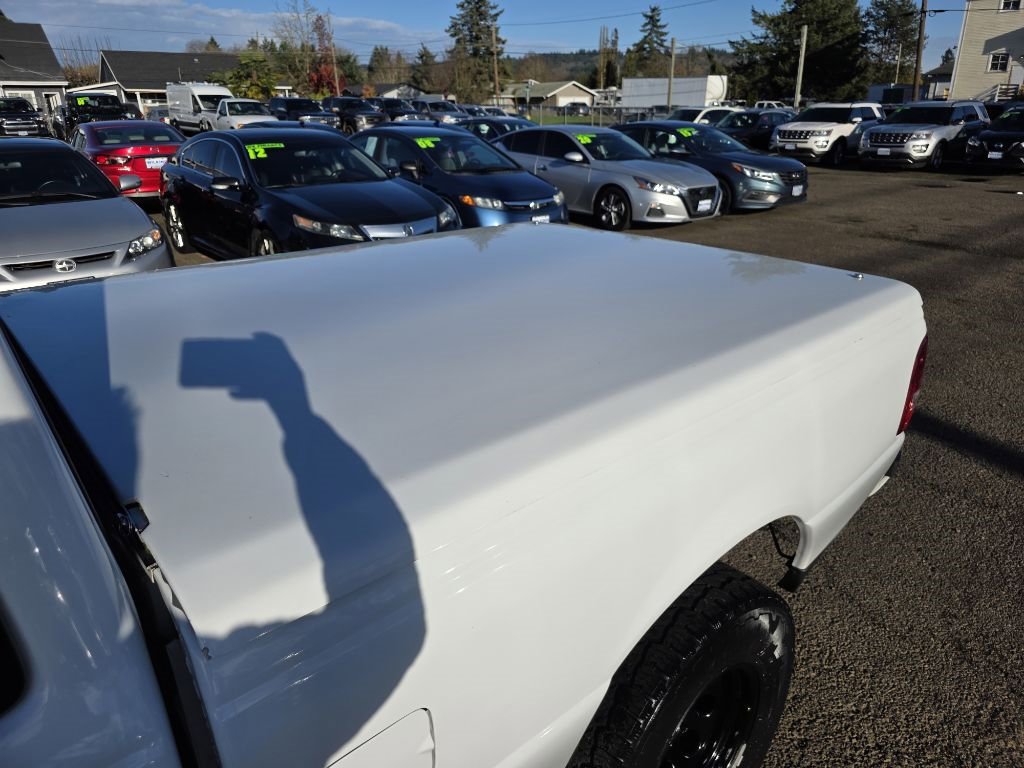 Used 2010 Ford Ranger XLT image 10