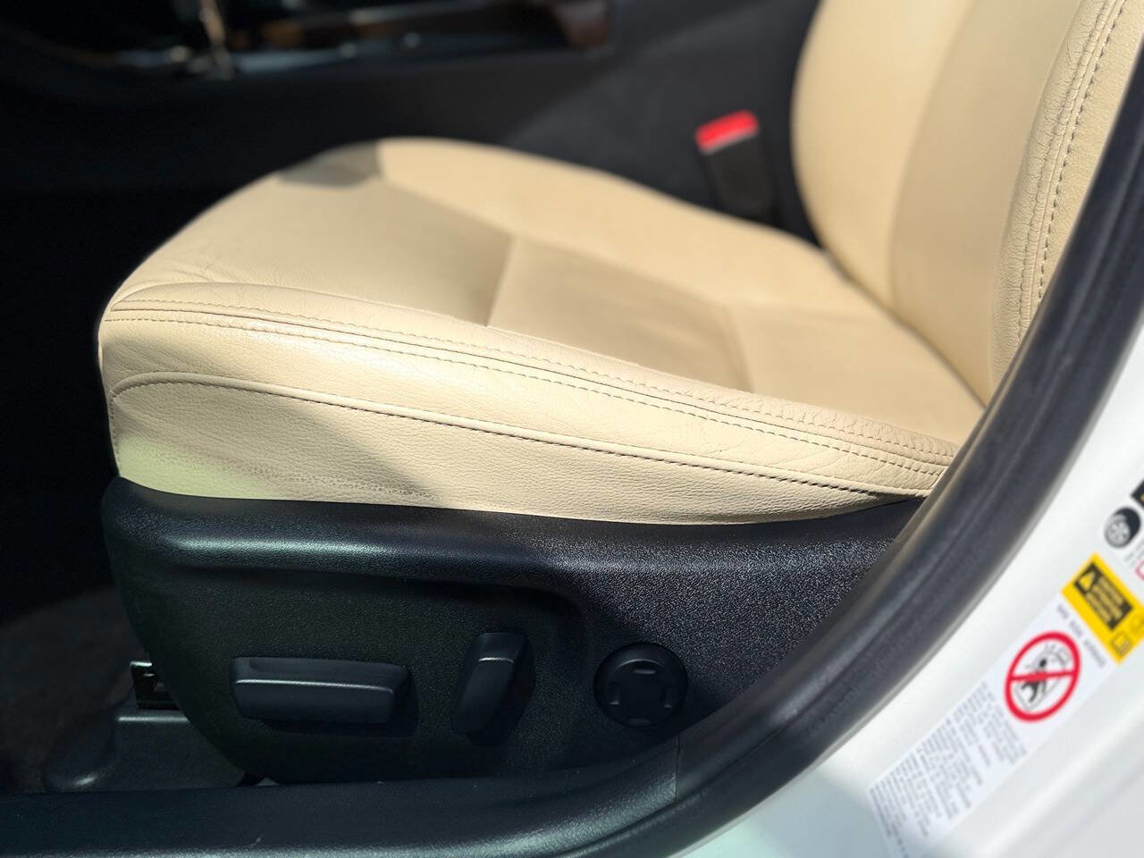 Used 2014 Toyota Avalon XLE Premium FWD image 68