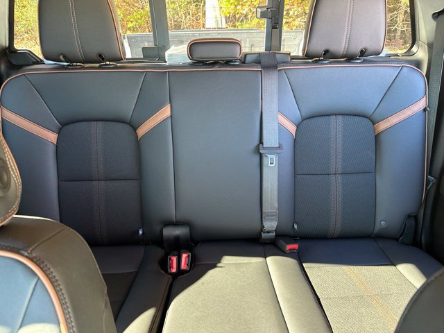 Used 2026 GMC Canyon AT4 AWD/4WD image 34