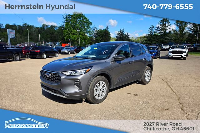 Used 2023 Ford Escape Active AWD/4WD image 3