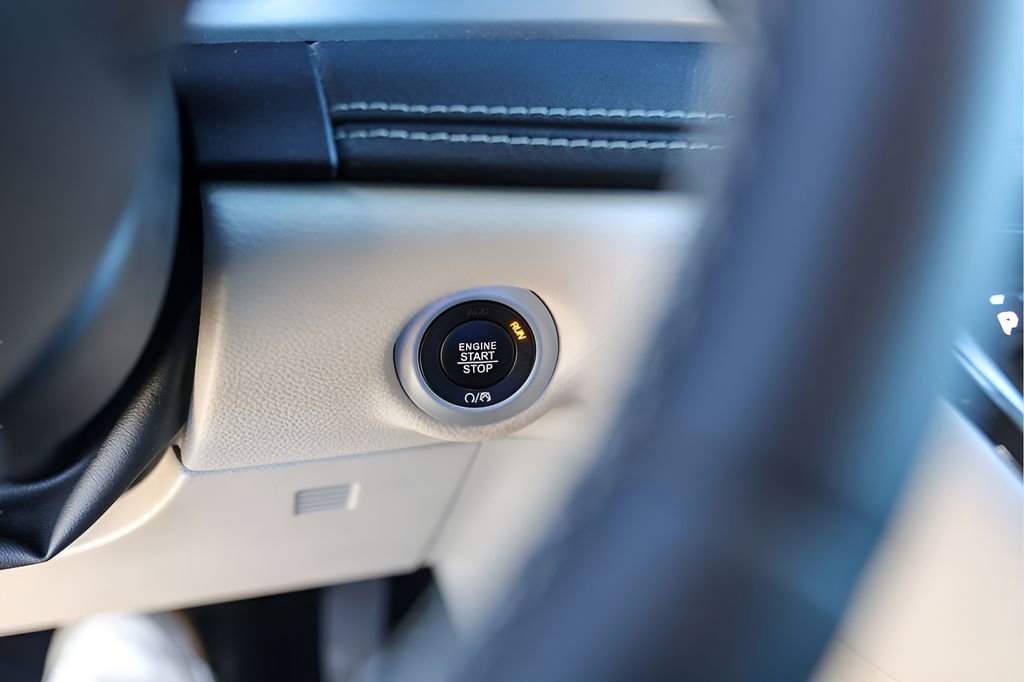 Used 2022 Chrysler Pacifica Touring-L image 21