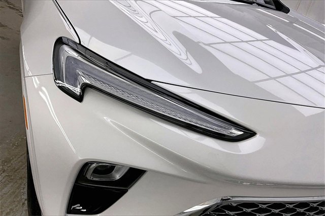 Certified 2025 Buick Encore GX Avenir w/ Avenir Technology Package image 26