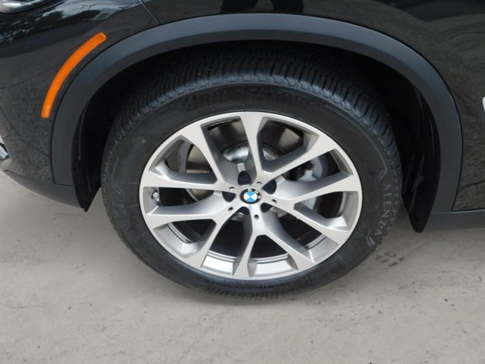 Used 2019 BMW X5 xDrive40i w/ Convenience Package AWD/4WD image 15