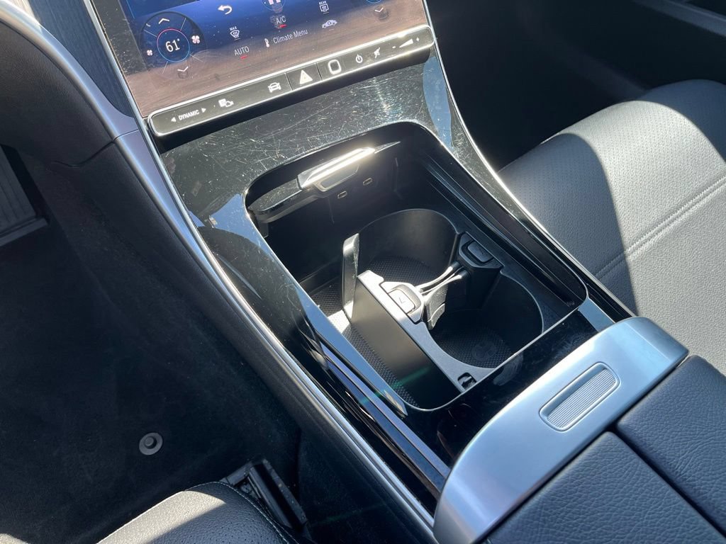 Used 2025 Mercedes-Benz C 300 4MATIC Sedan image 36