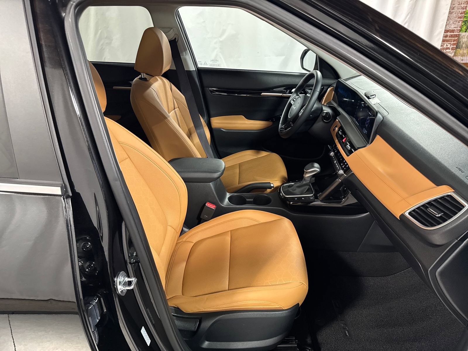 Certified 2024 Kia Seltos EX AWD/4WD image 29