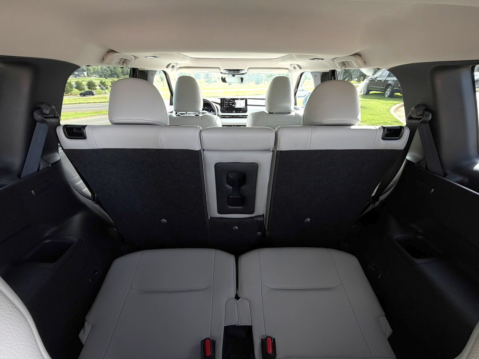 Used 2025 Mitsubishi Outlander SEL FWD image 30