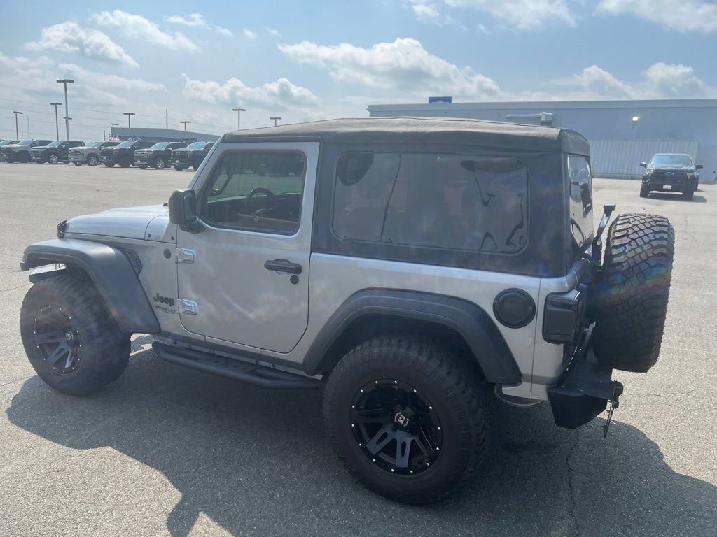 Used 2020 Jeep Wrangler Sport AWD/4WD image 3