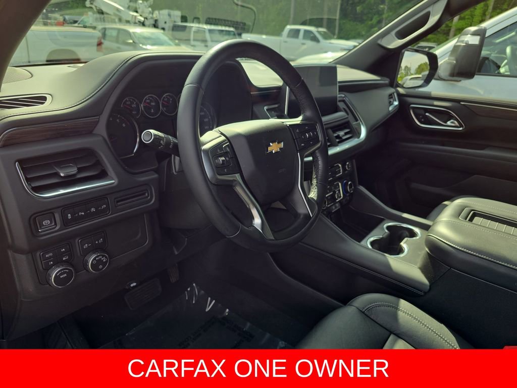 Used 2021 Chevrolet Suburban LT AWD/4WD image 16