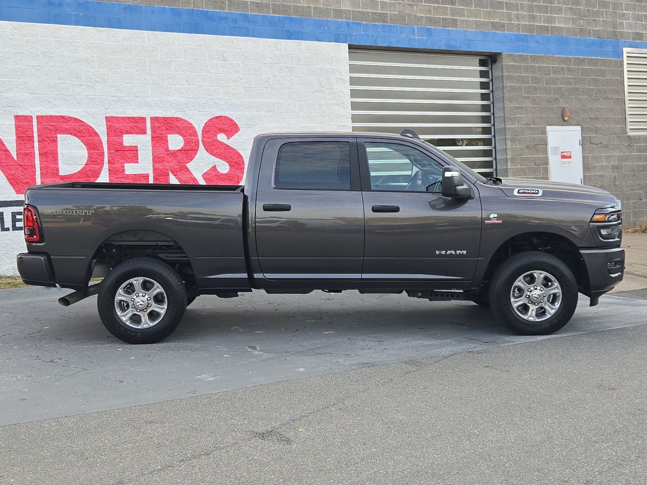 Used 2026 RAM 2500 Big Horn AWD/4WD image 8