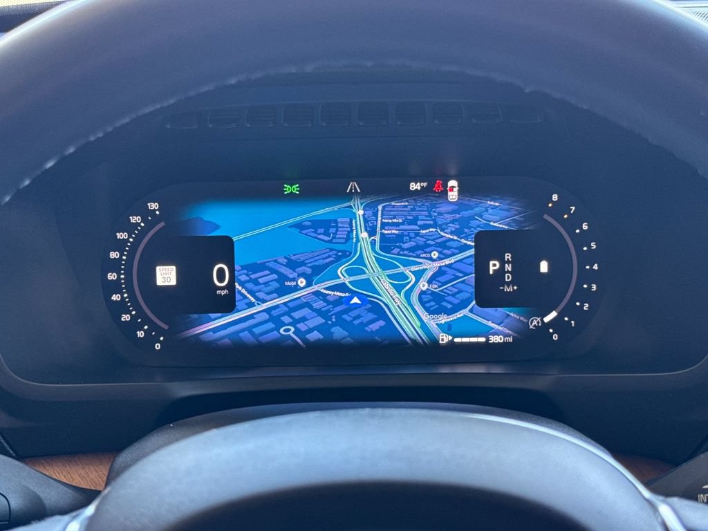 Certified 2023 Volvo XC90 B5 Plus AWD/4WD image 25