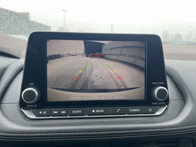 Used 2023 Nissan Rogue SV image 38