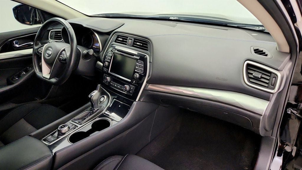 Used 2020 Nissan Maxima 3.5 S w/ Floor Mat Group FWD image 17