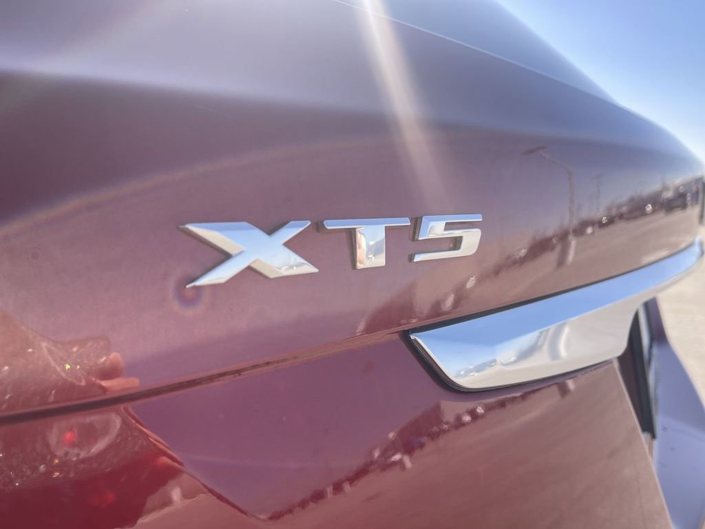 Certified 2023 Cadillac XT5 Premium Luxury w/ Technology Package image 12