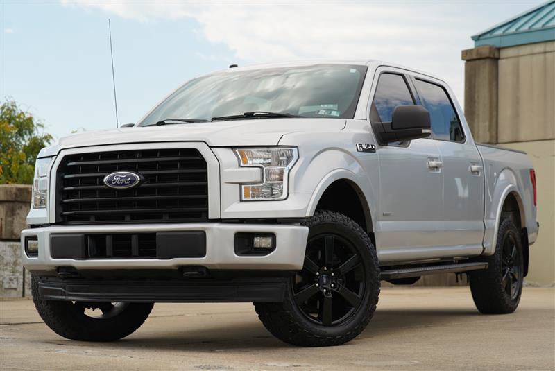 Used 2017 Ford F150 XLT w/ Equipment Group 302A Luxury AWD/4WD image 2