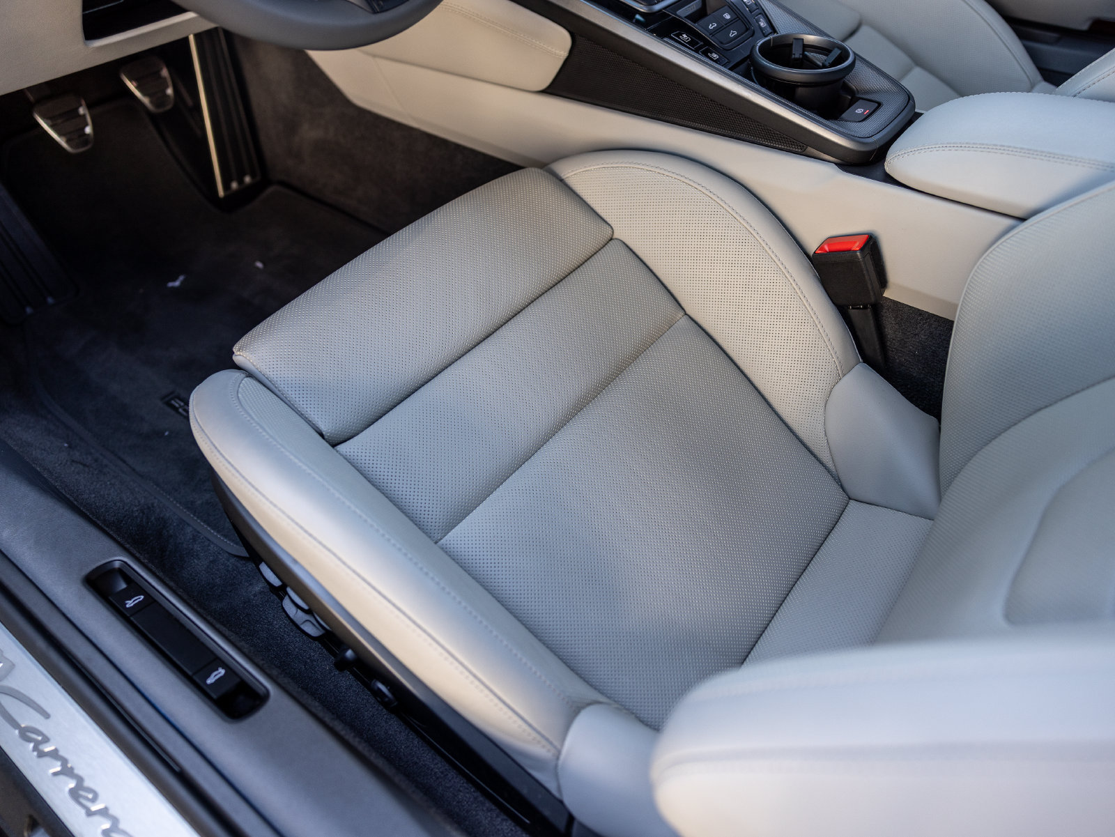 Certified 2024 Porsche 911 Carrera S RWD image 47