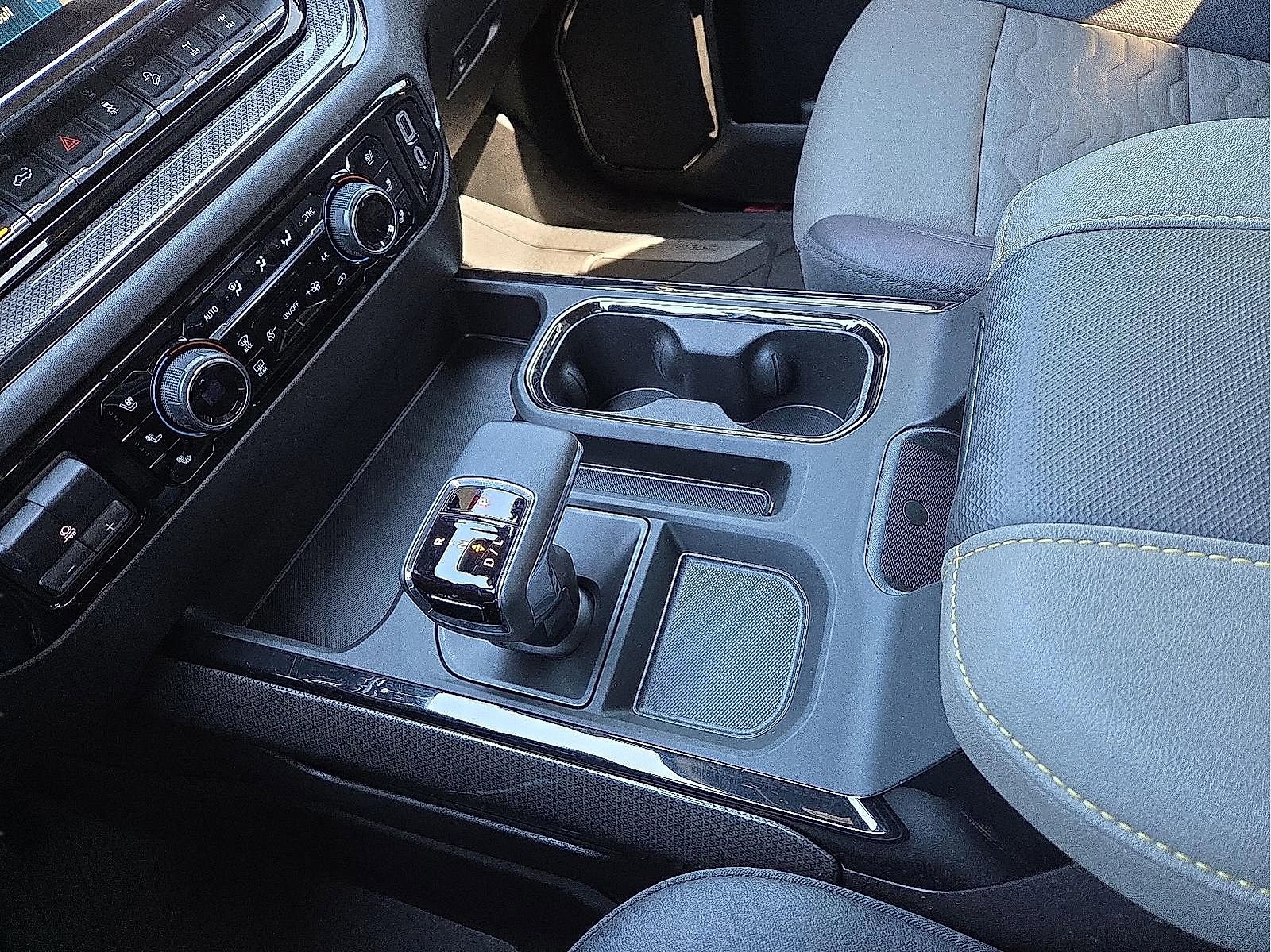 Used 2024 Chevrolet Silverado 1500 ZR2 w/ Technology Package image 25