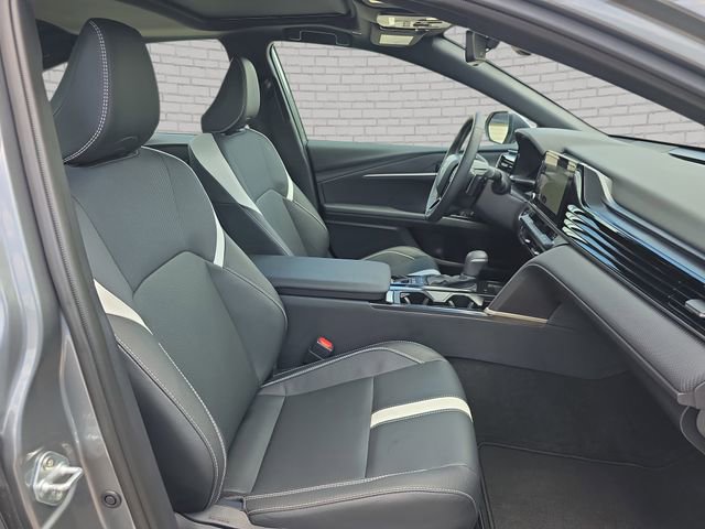 Used 2026 Toyota Camry SE w/ Convenience Package FWD image 11